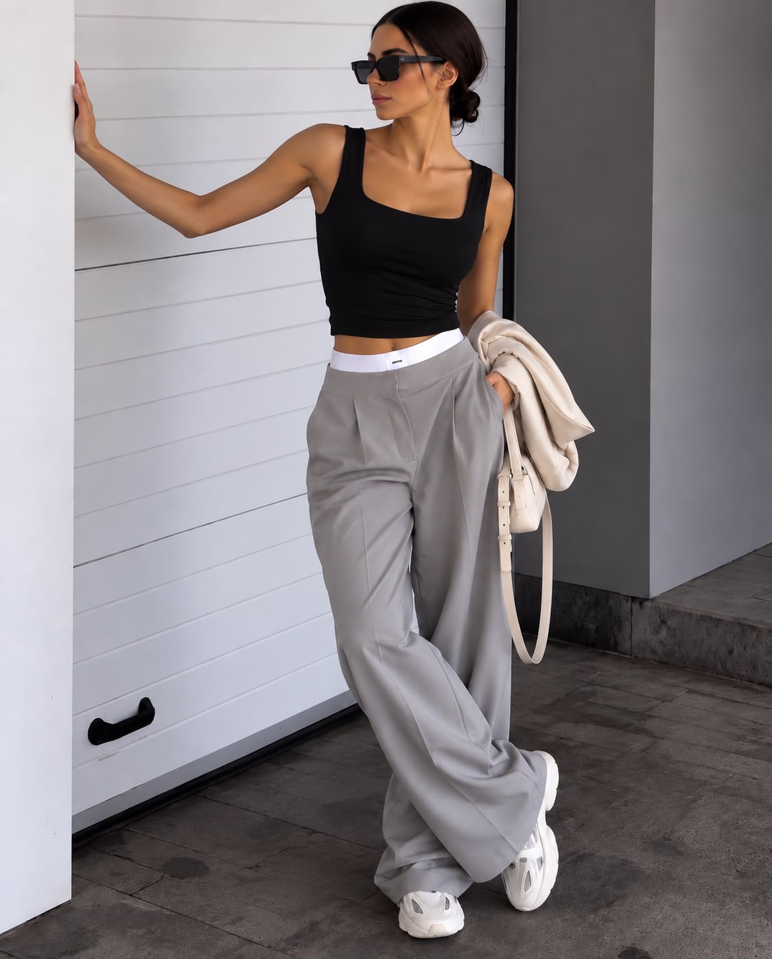 Laila Basic Tank Top in black